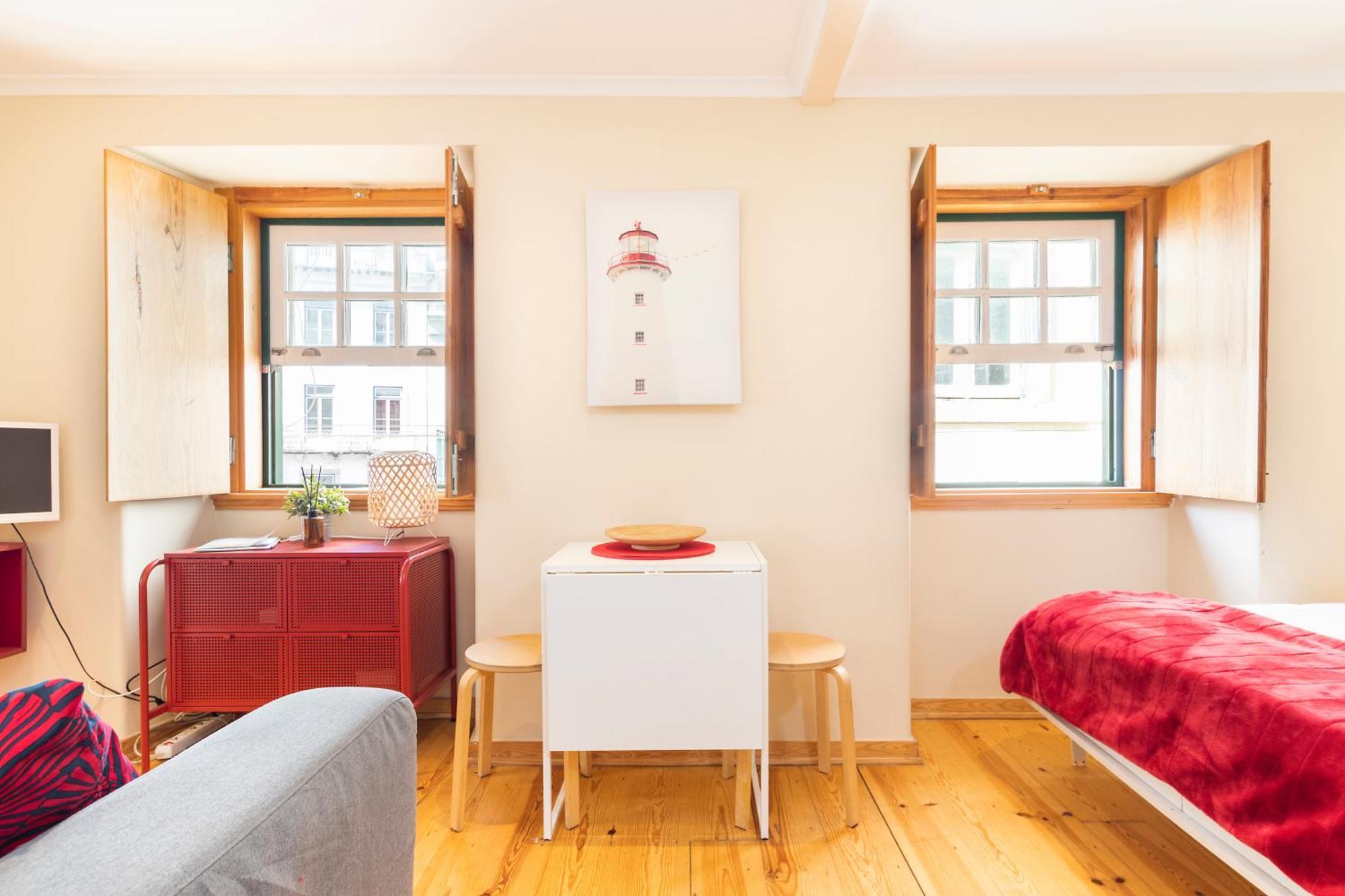 Budget 1 Bed Down Town Lejlighed *